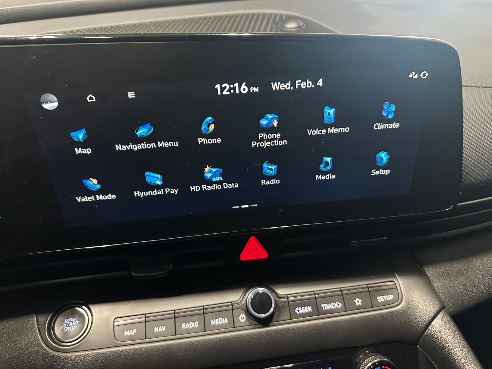 Thumbnail: 2023 Hyundai Elantra - 3