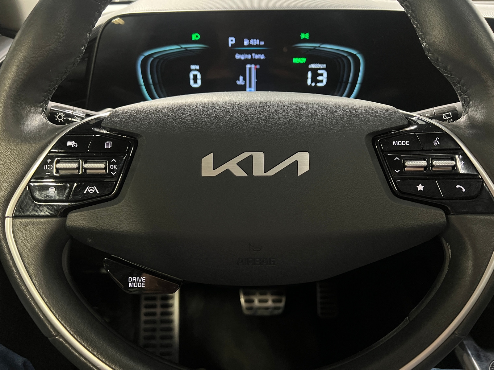 Thumbnail: 2023 Kia Niro - 4