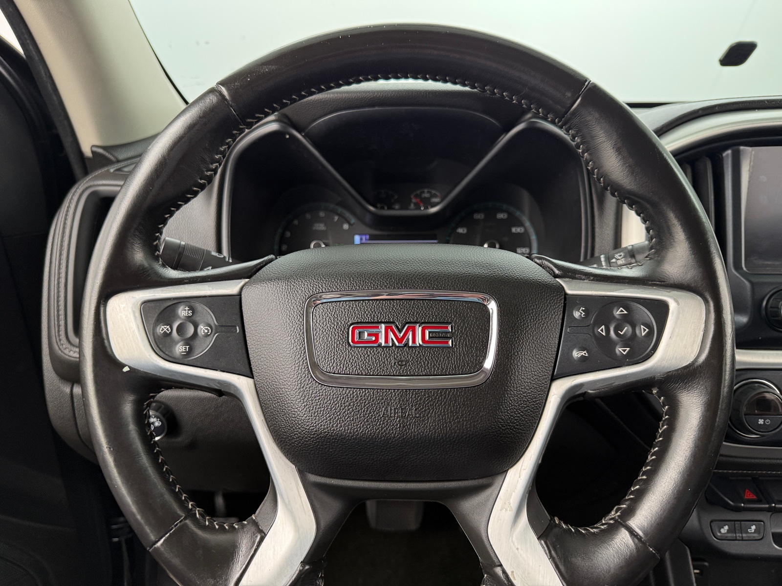 Thumbnail: 2017 GMC Canyon - 4