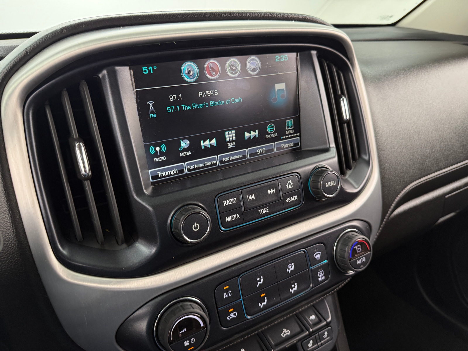 Thumbnail: 2017 GMC Canyon - 3