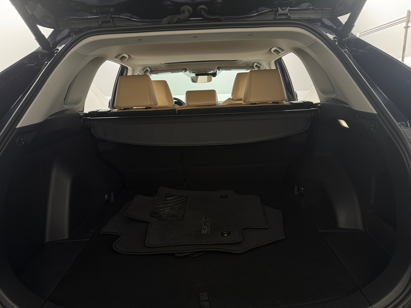 Thumbnail: 2024 Toyota RAV4 - 6