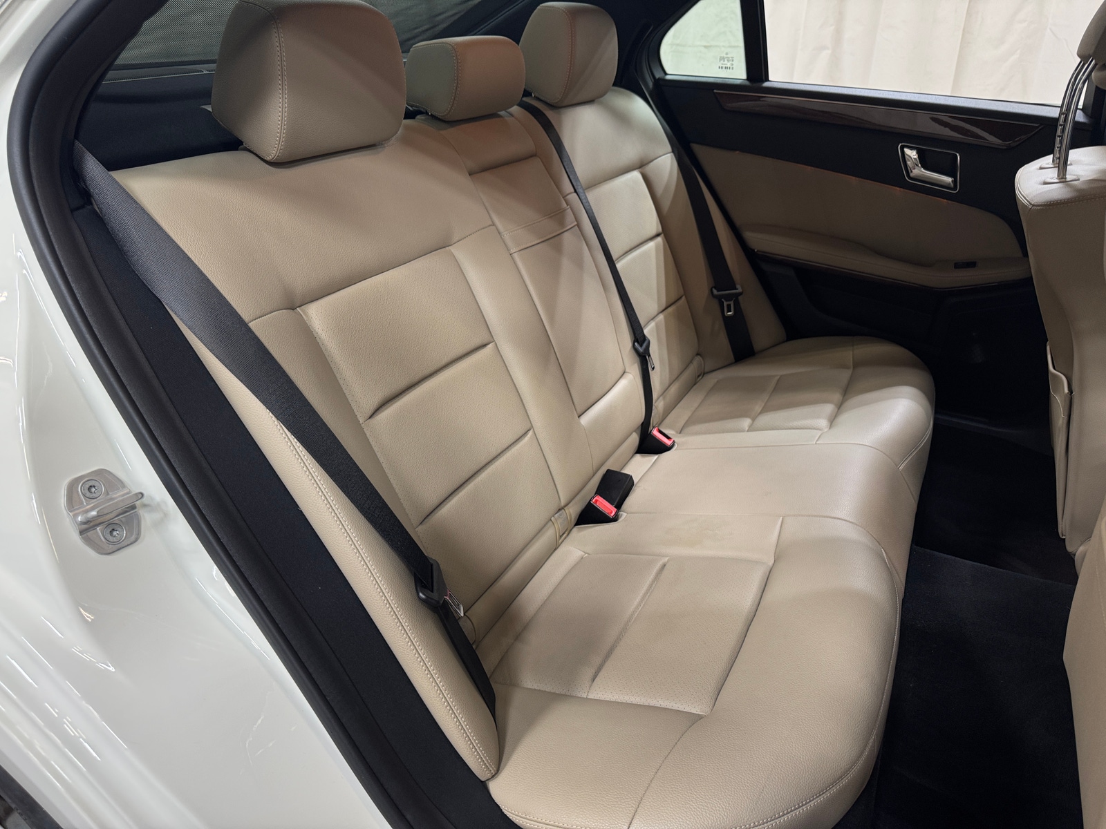 Thumbnail: 2011 Mercedes-Benz E-Class - 5