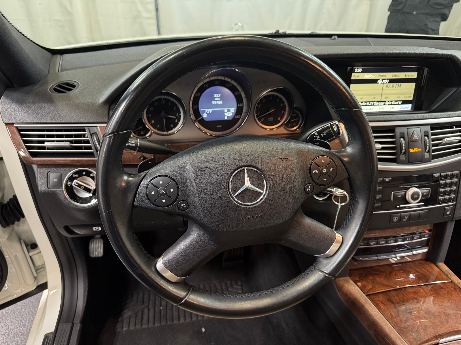 Thumbnail: 2011 Mercedes-Benz E-Class - 4
