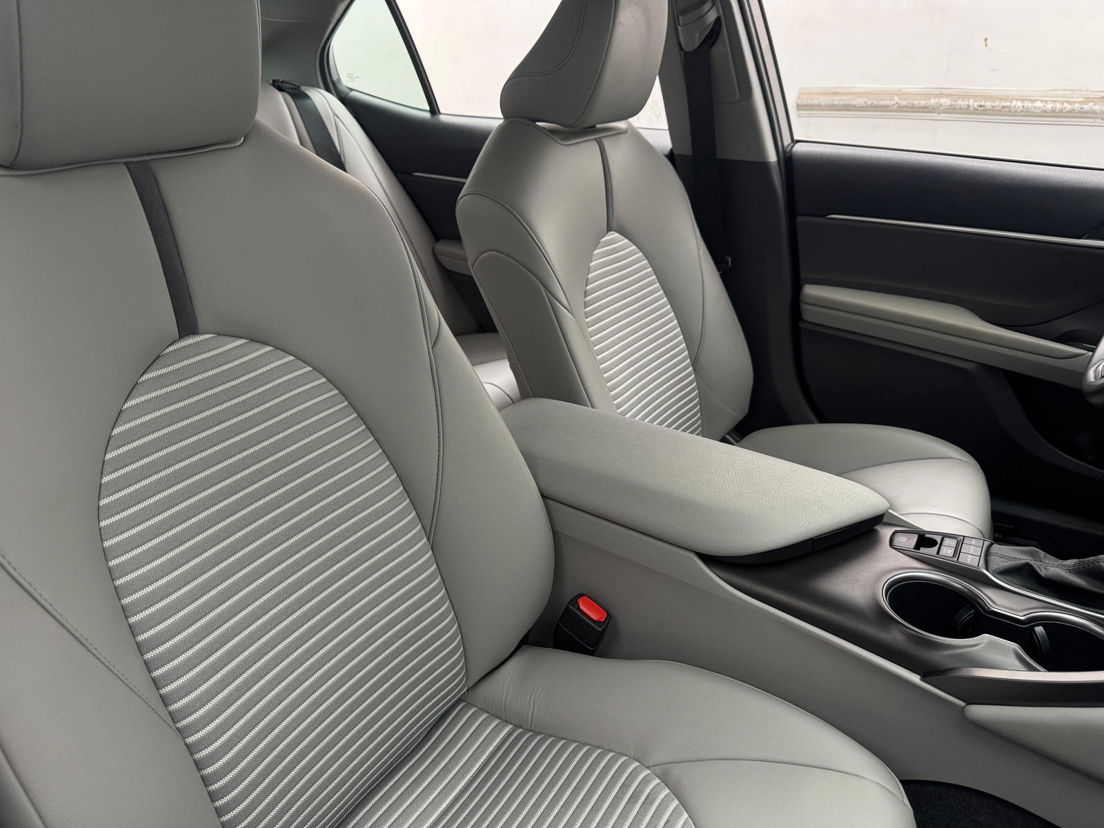 Thumbnail: 2022 Toyota Camry - 2