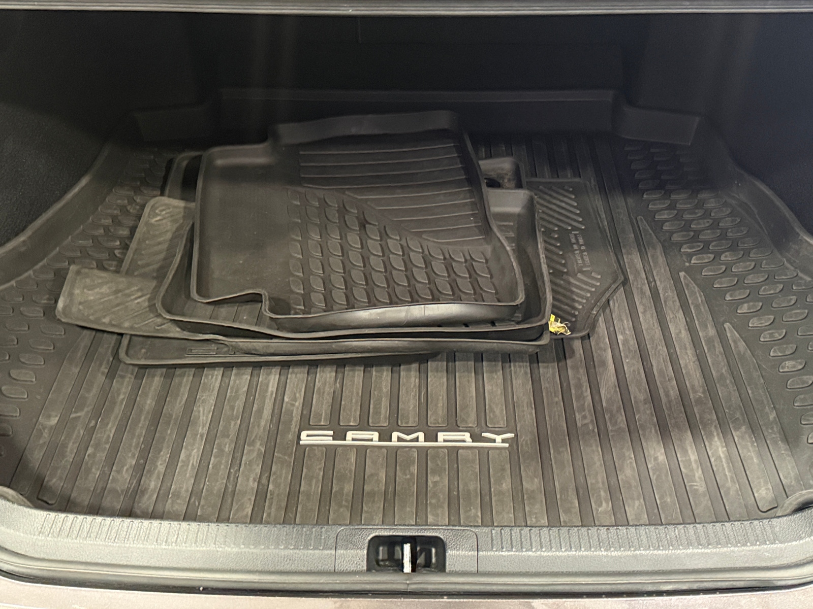 Thumbnail: 2022 Toyota Camry - 7