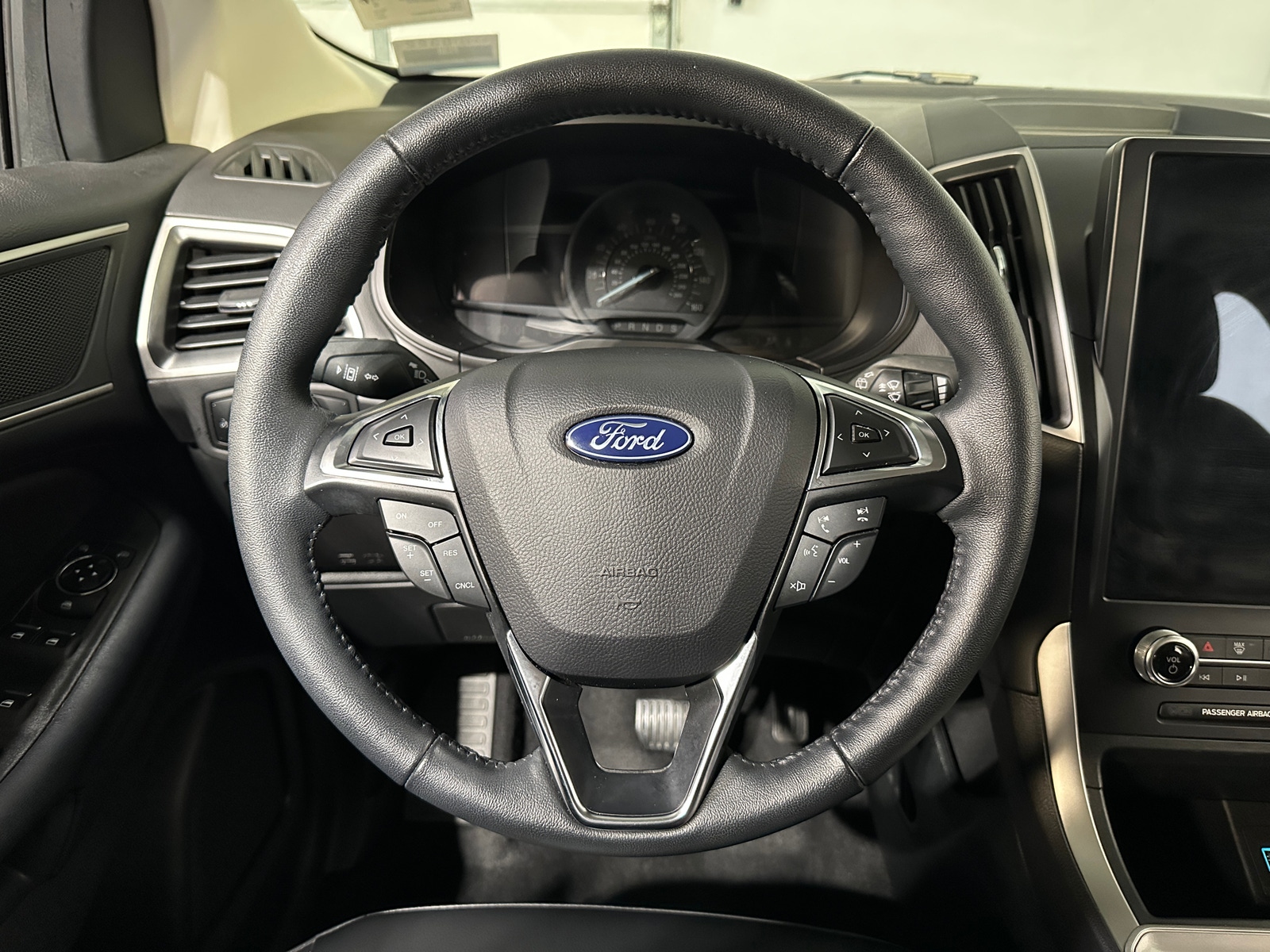 Thumbnail: 2024 Ford Edge - 5