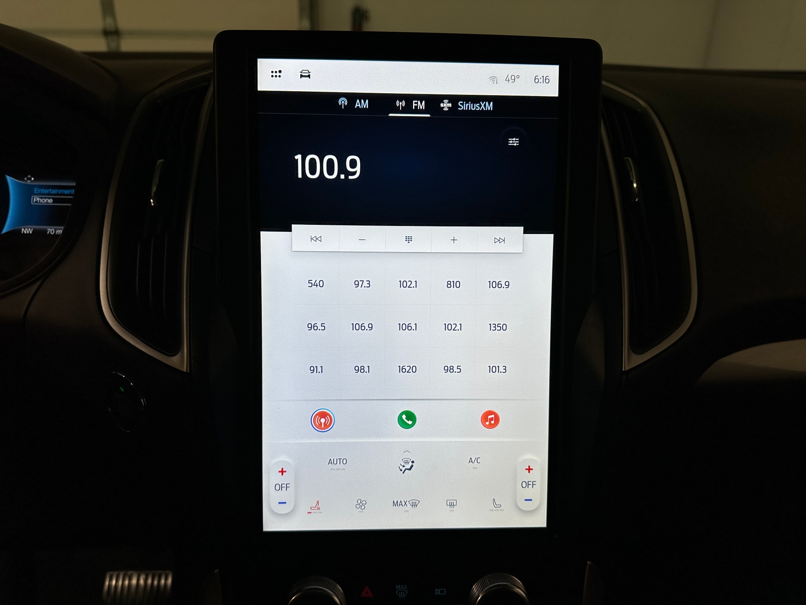 Thumbnail: 2024 Ford Edge - 4