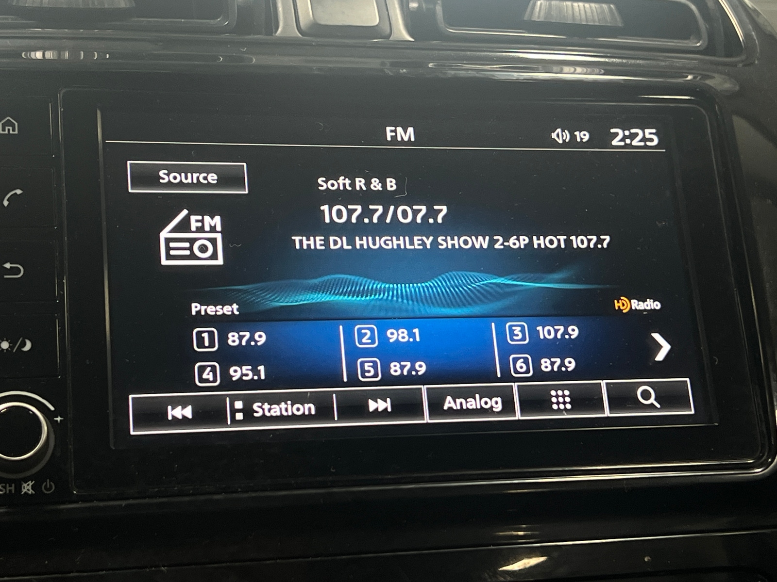 Thumbnail: 2021 Mitsubishi Mirage - 4