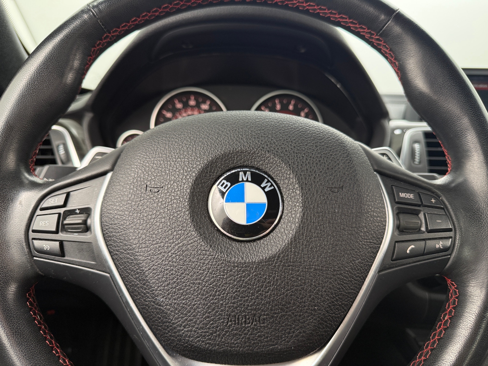 Thumbnail: 2018 BMW 4 Series - 4