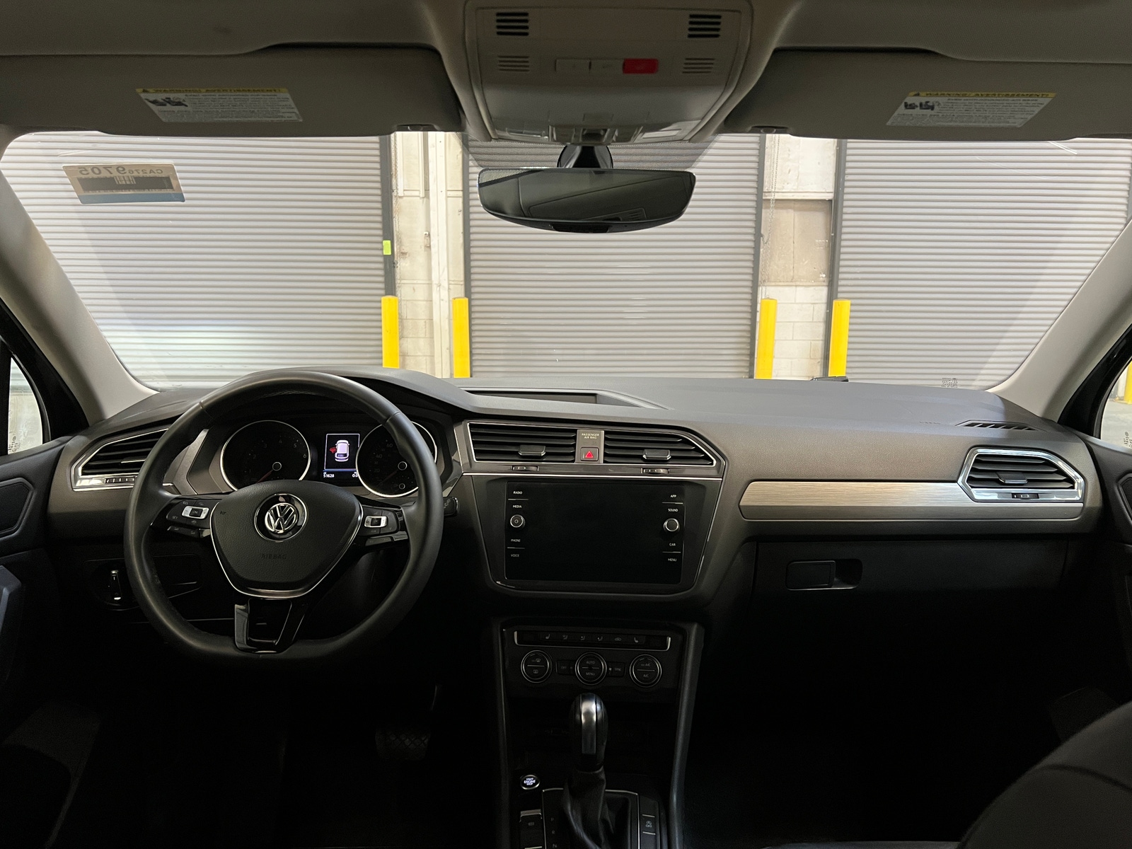 Thumbnail: 2020 Volkswagen Tiguan - 2