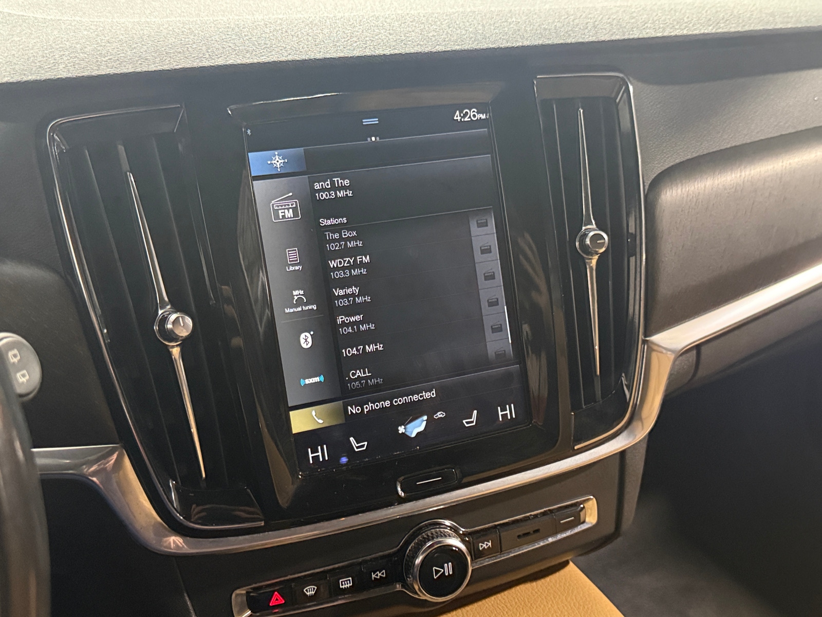 Thumbnail: 2018 Volvo V90 - 3