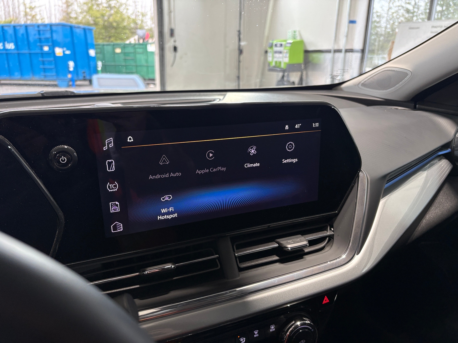 Thumbnail: 2025 Chevrolet Trax - 4