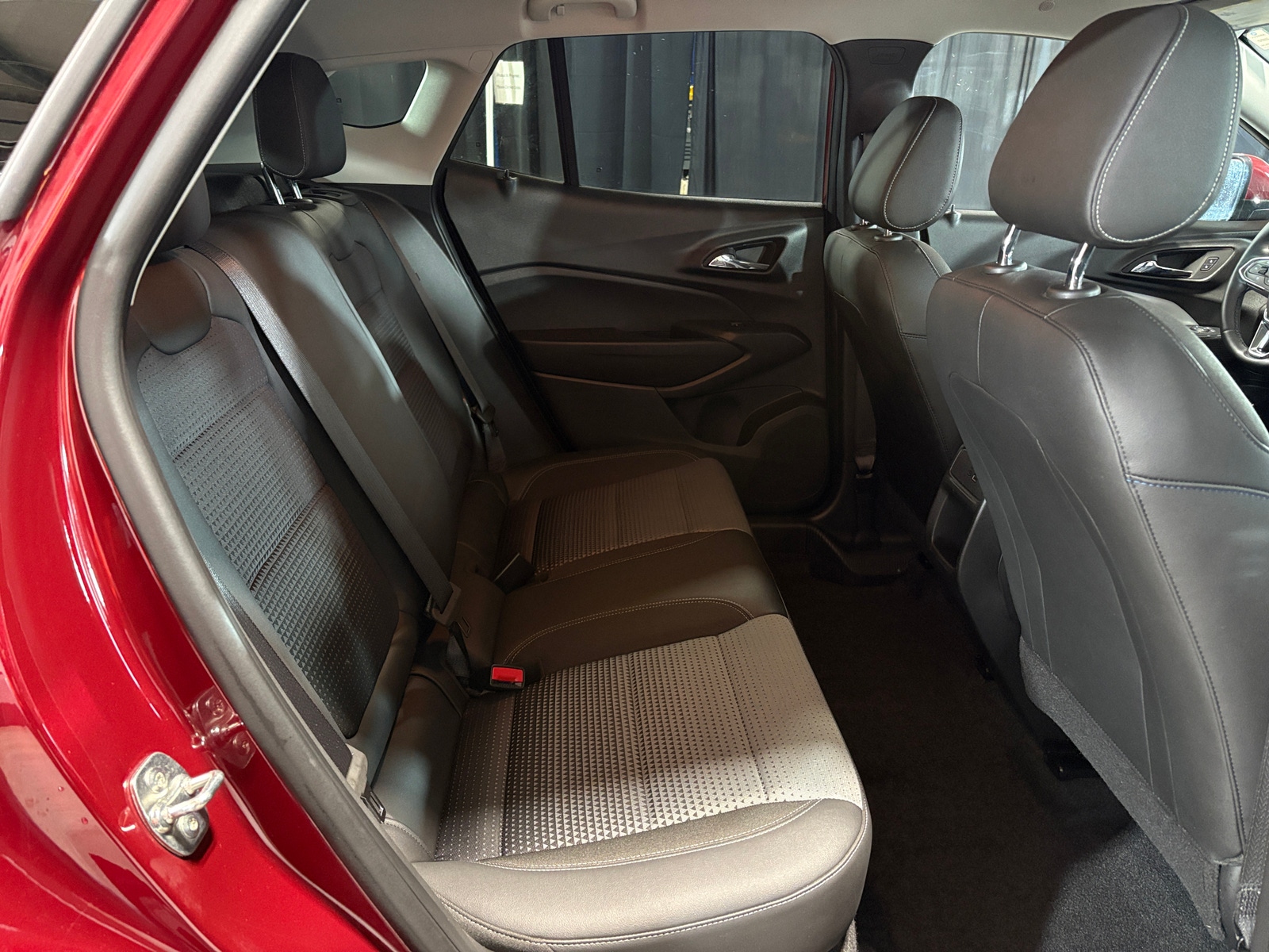 Thumbnail: 2025 Chevrolet Trax - 6