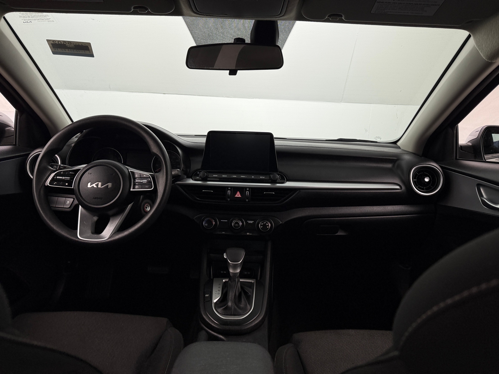 Thumbnail: 2023 Kia Forte - 3