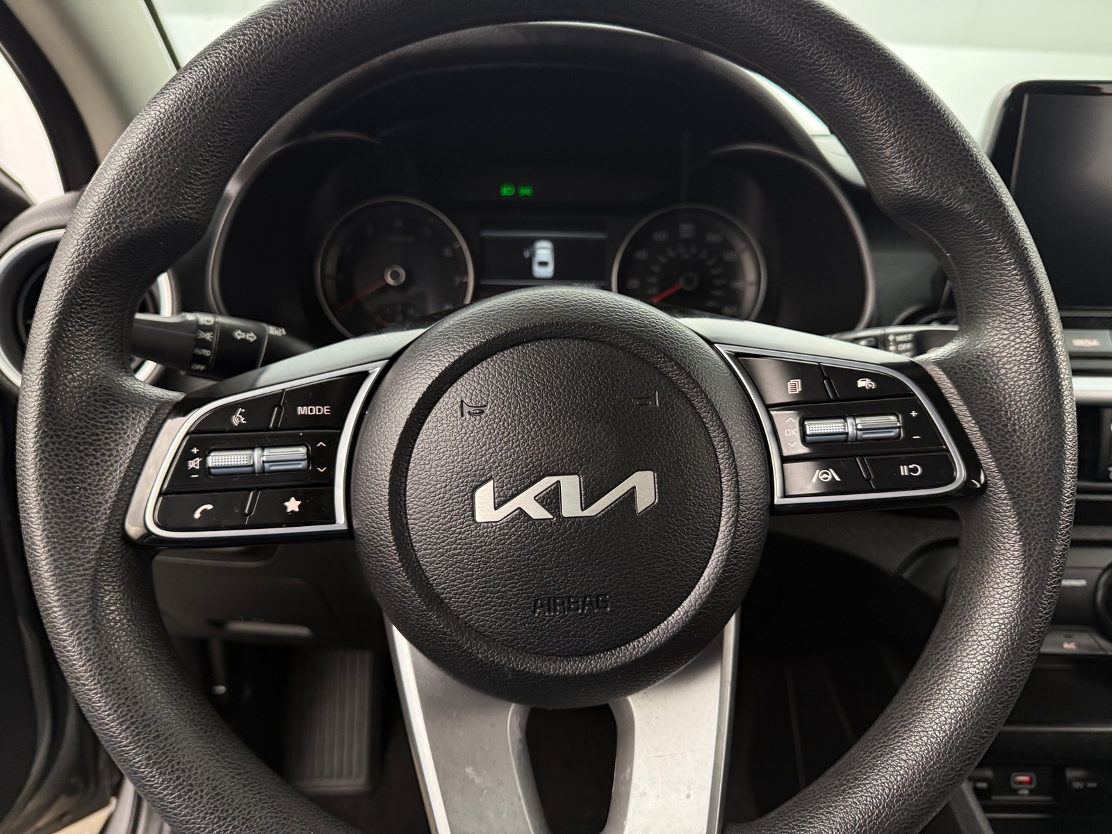 Thumbnail: 2023 Kia Forte - 5