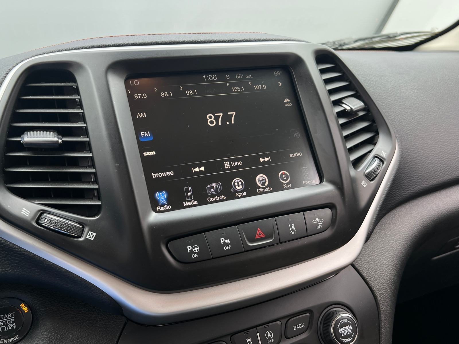 Thumbnail: 2015 Jeep Cherokee - 3