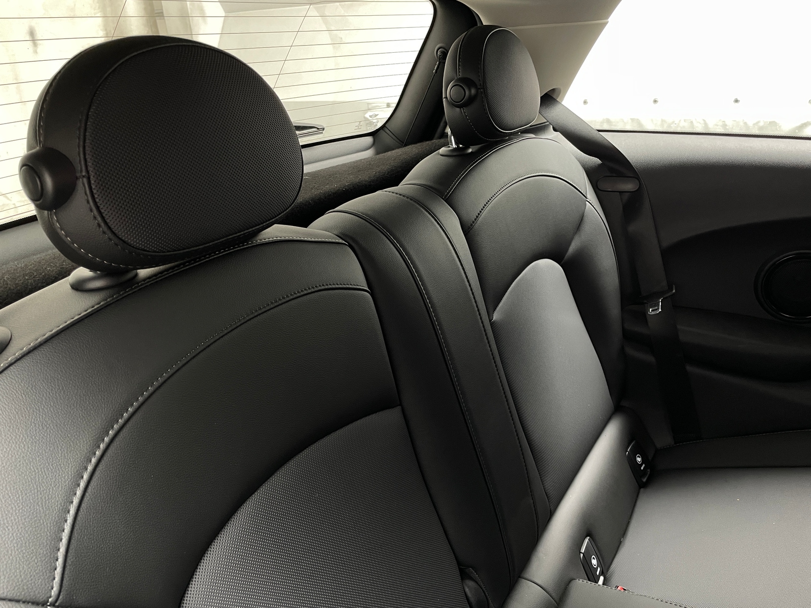 Thumbnail: 2021 MINI Cooper Hardtop - 5