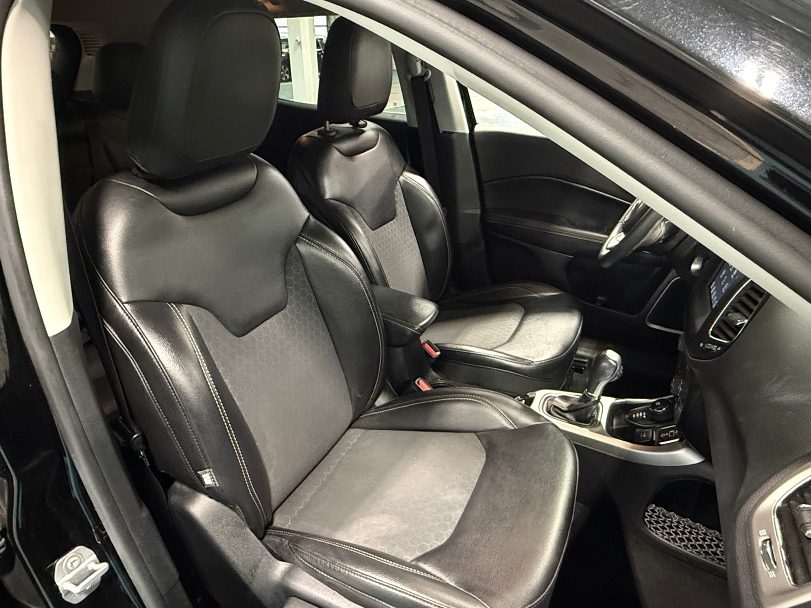 Thumbnail: 2019 Jeep Compass - 2