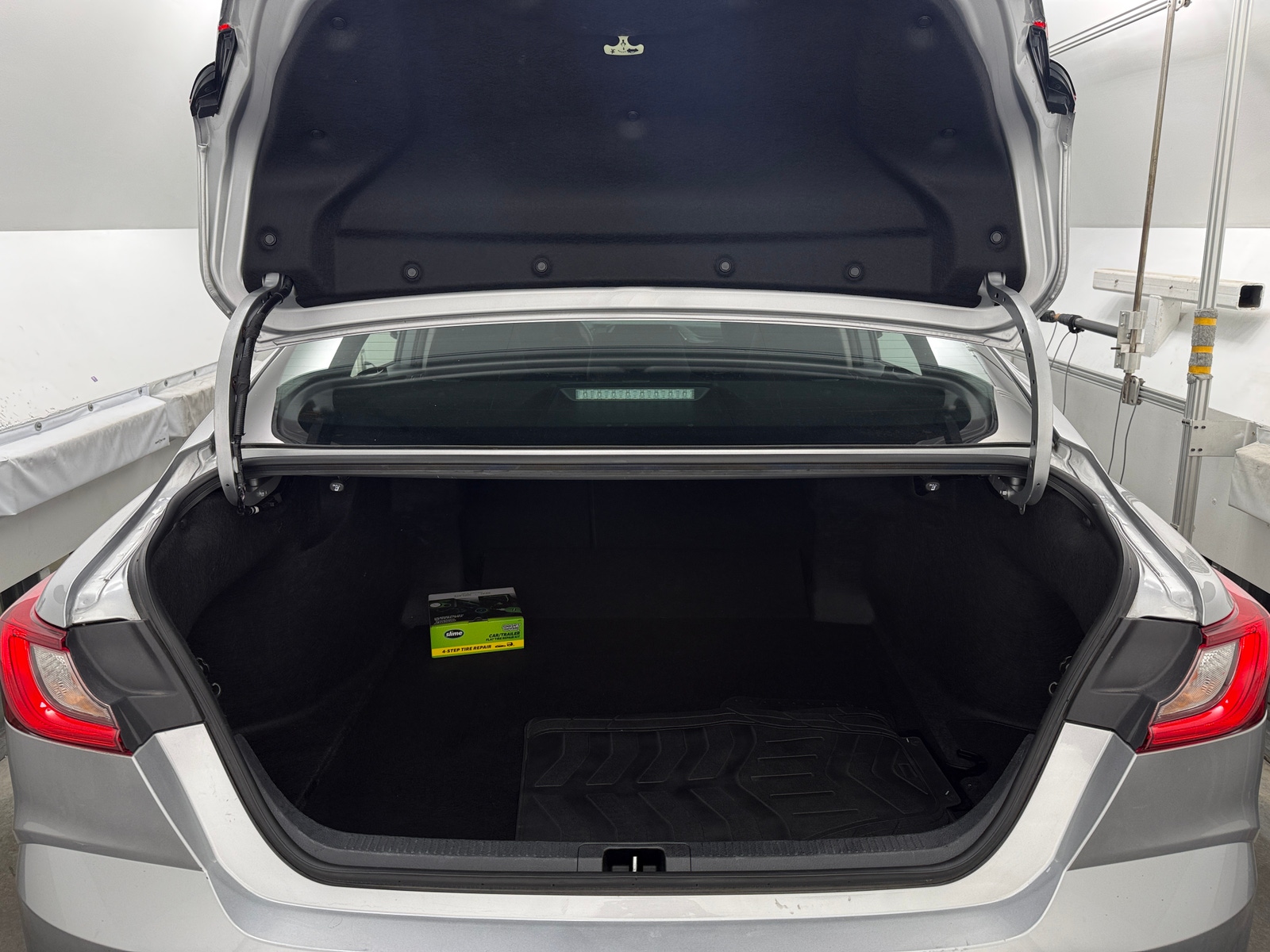 Thumbnail: 2025 Toyota Camry - 7