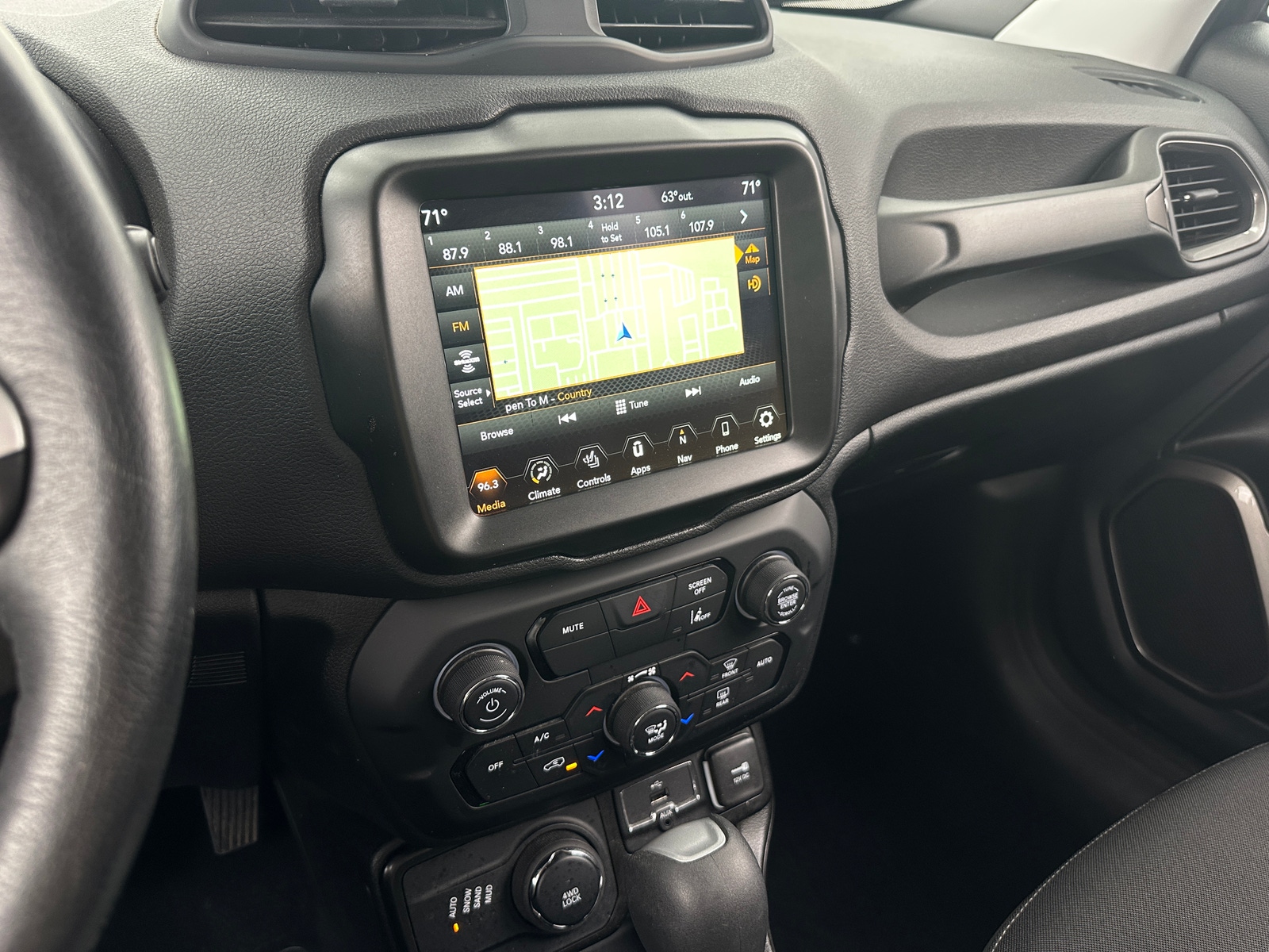 Thumbnail: 2023 Jeep Renegade - 4