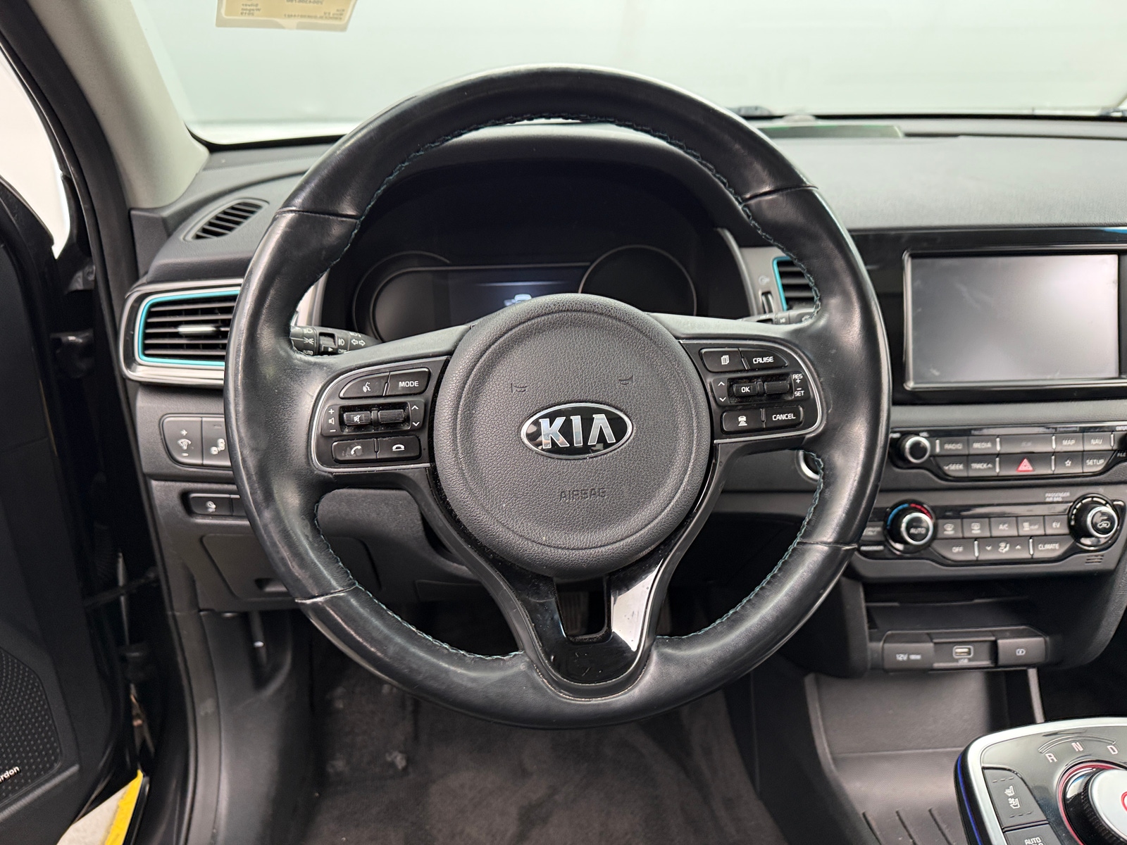 Thumbnail: 2019 Kia Niro - 4