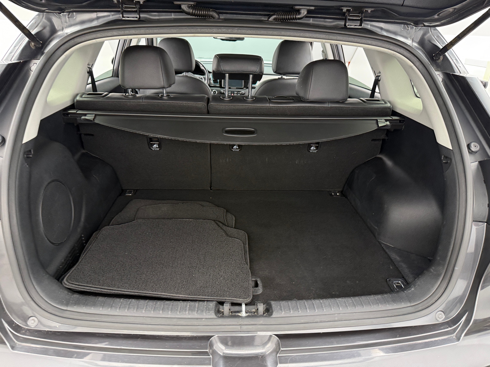 Thumbnail: 2019 Kia Niro - 6