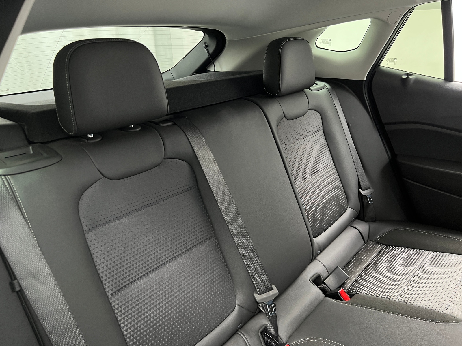 Thumbnail: 2025 Chevrolet Trax - 6