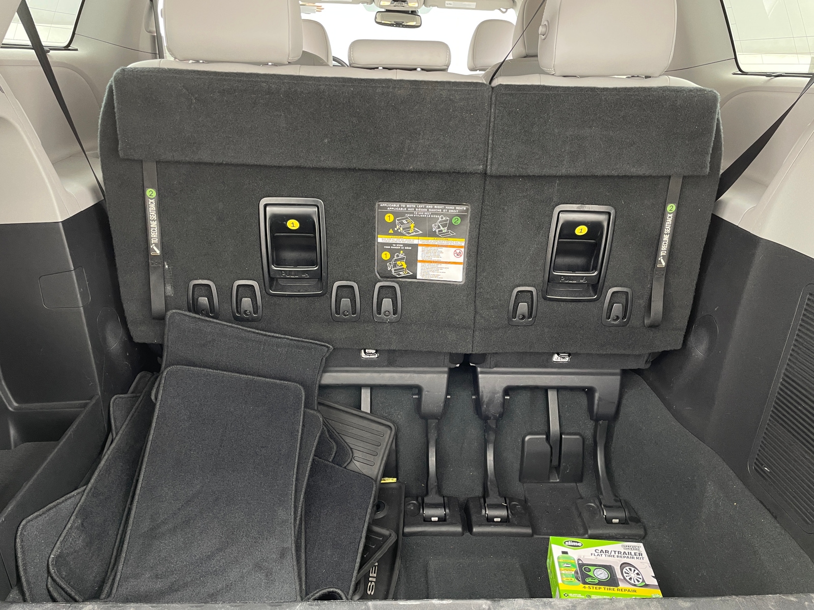 Thumbnail: 2020 Toyota Sienna - 6