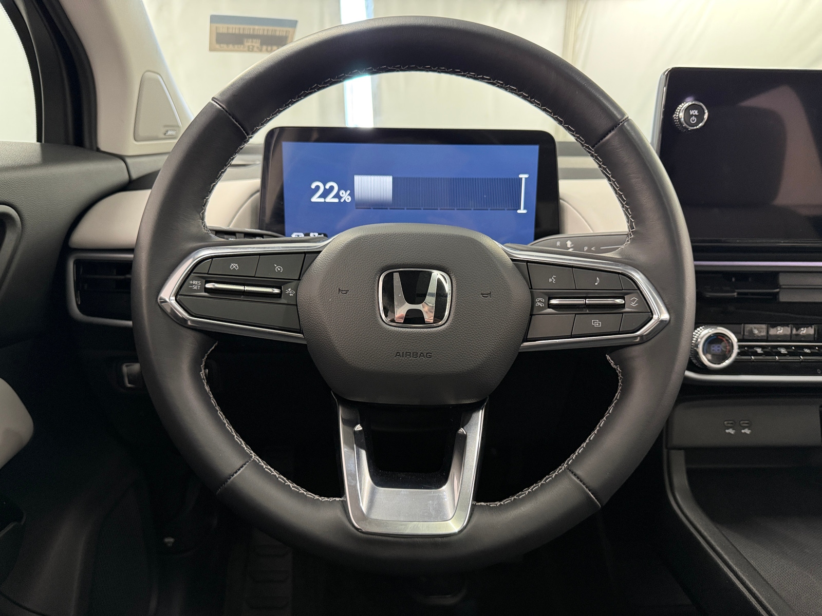 Thumbnail: 2025 Honda Prologue - 4