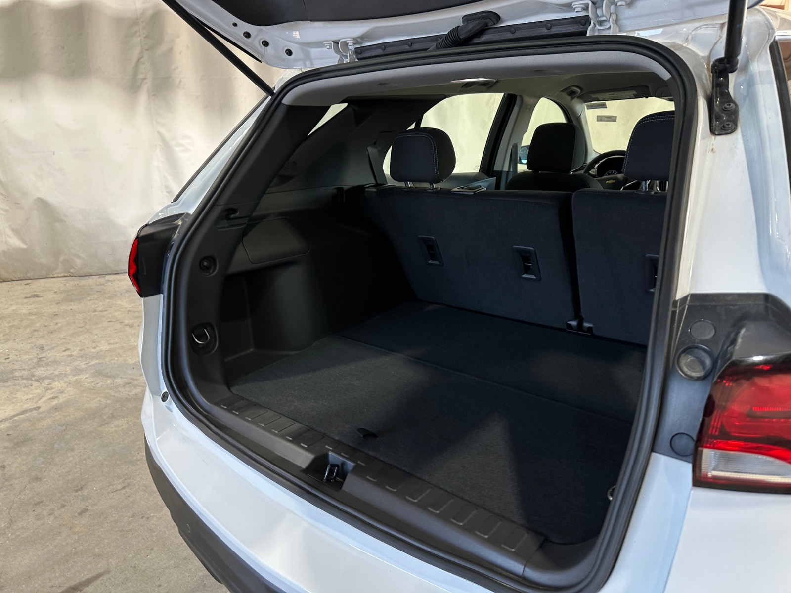 Thumbnail: 2024 Chevrolet Equinox - 7