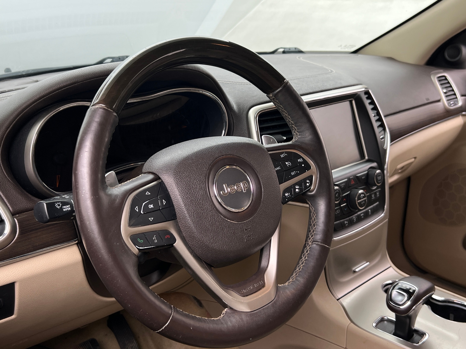 Thumbnail: 2015 Jeep Grand Cherokee - 4