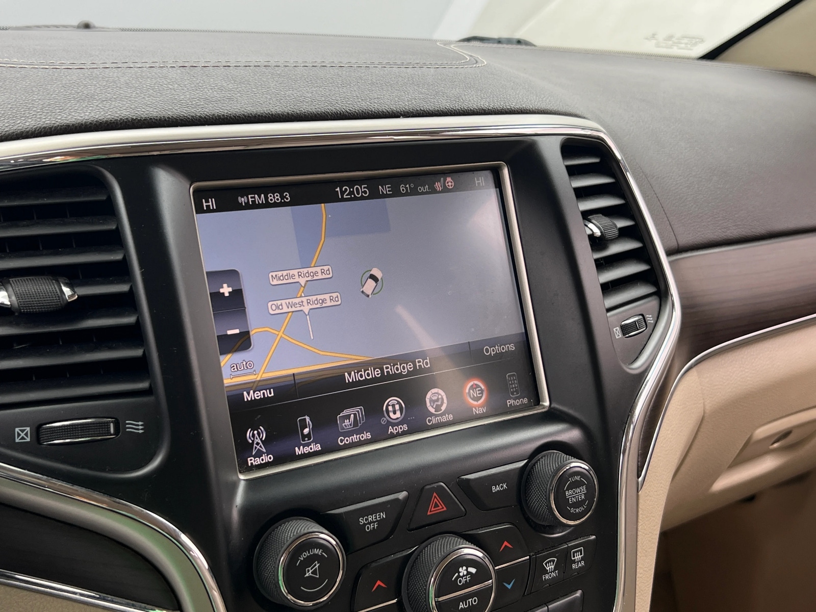 Thumbnail: 2015 Jeep Grand Cherokee - 3