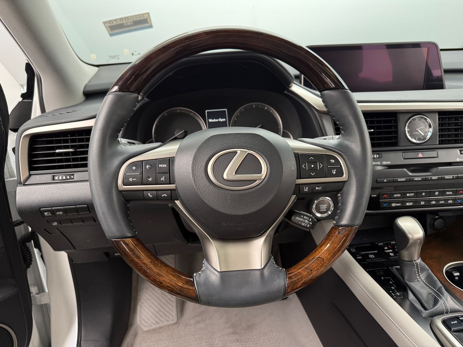 Thumbnail: 2018 Lexus RX - 4