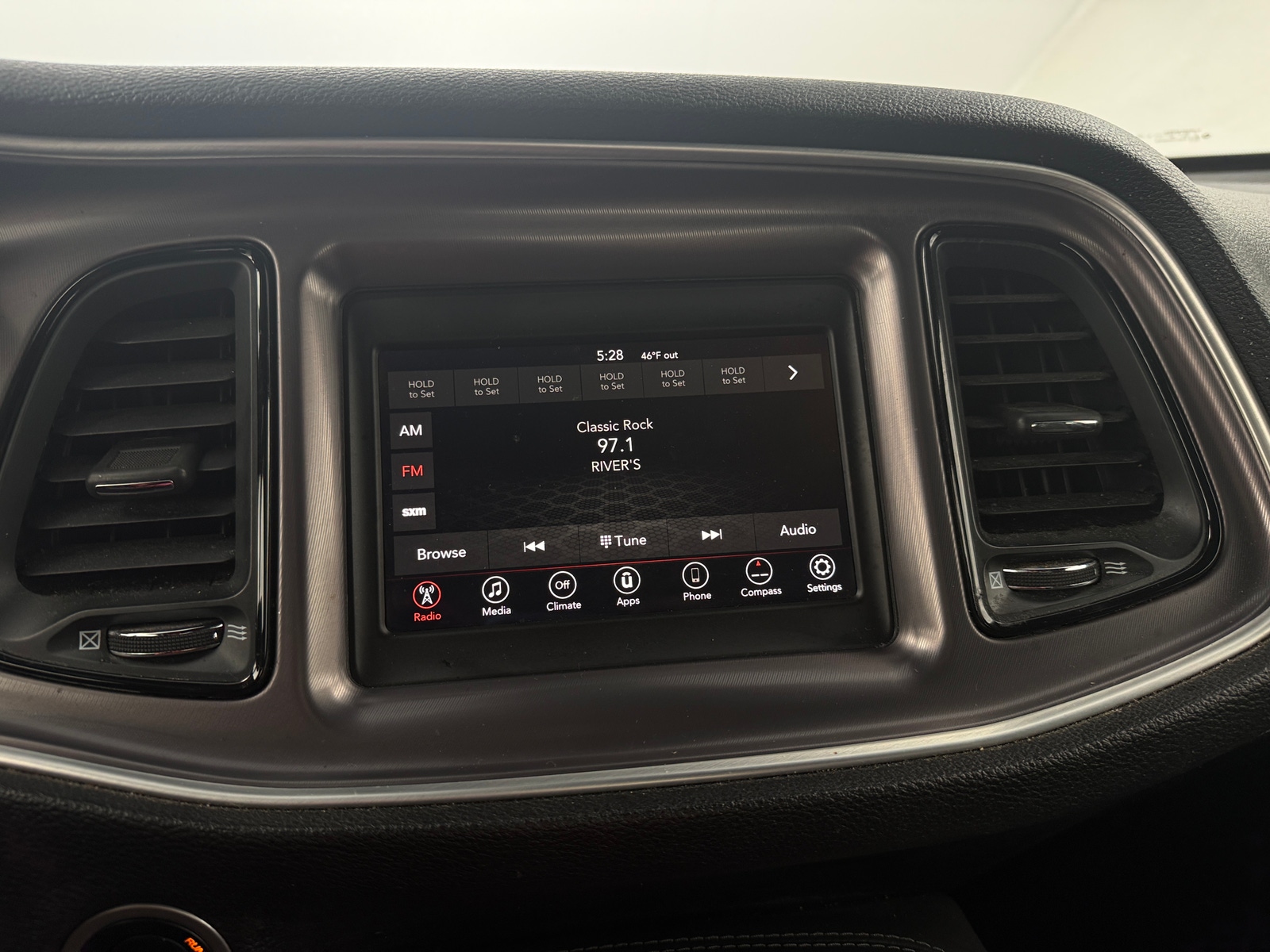 Thumbnail: 2019 Dodge Challenger - 3