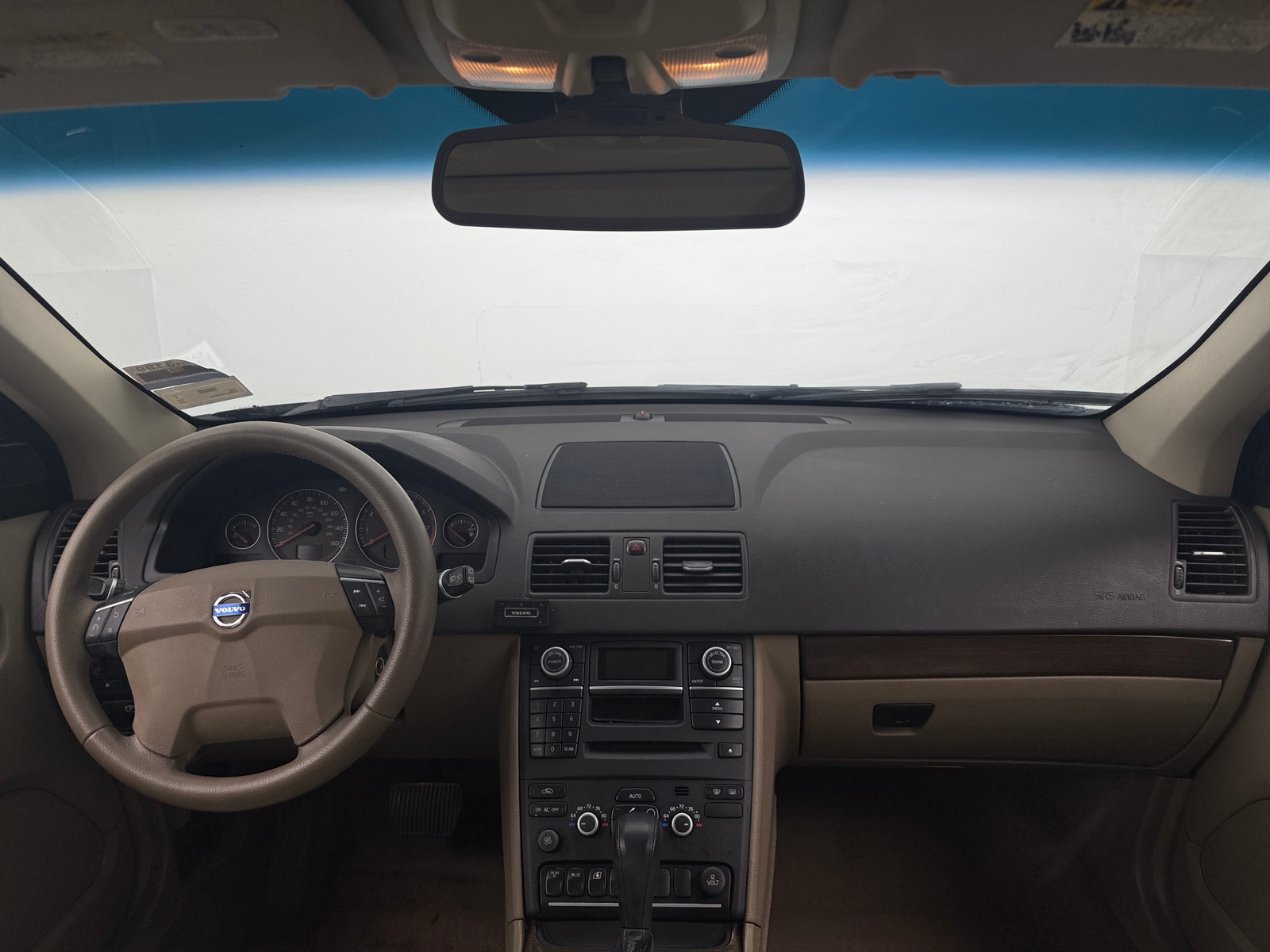 Thumbnail: 2010 Volvo XC90 - 2