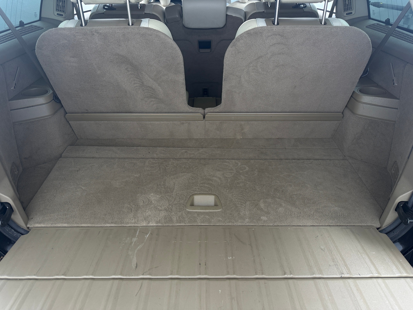 Thumbnail: 2010 Volvo XC90 - 6