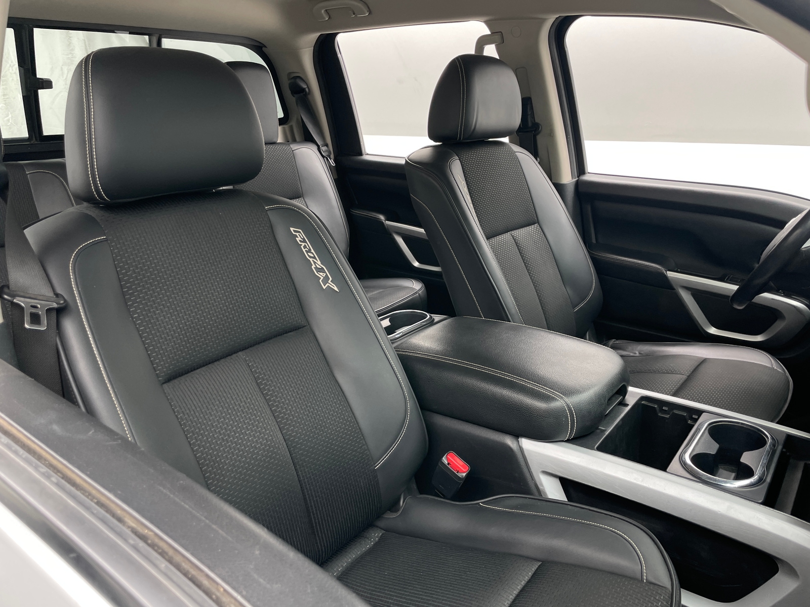 Thumbnail: 2017 Nissan Titan - 2