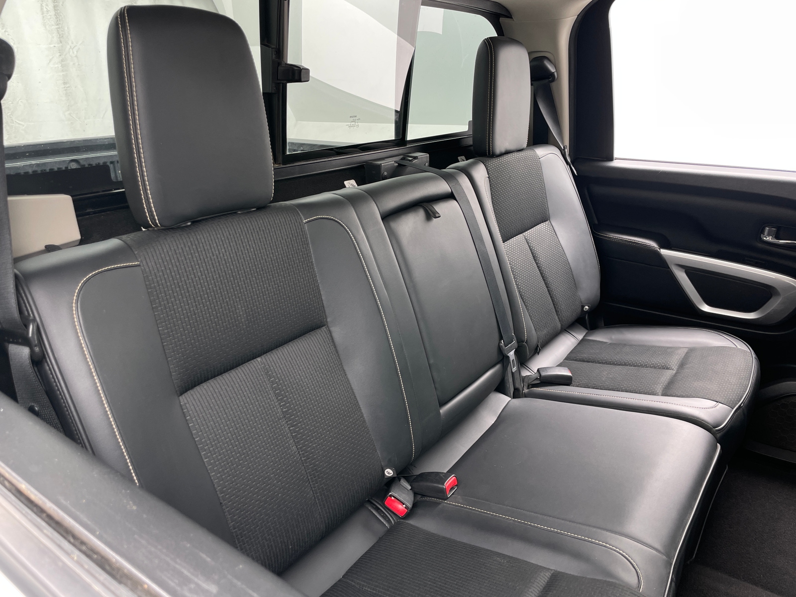 Thumbnail: 2017 Nissan Titan - 6