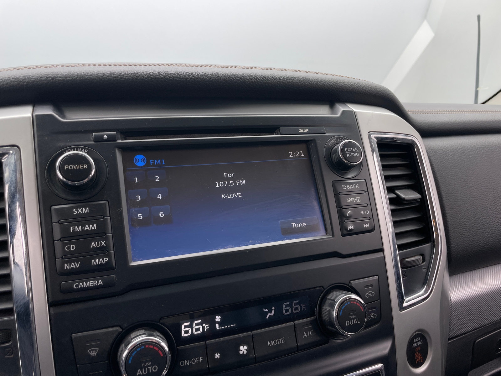 Thumbnail: 2017 Nissan Titan - 4