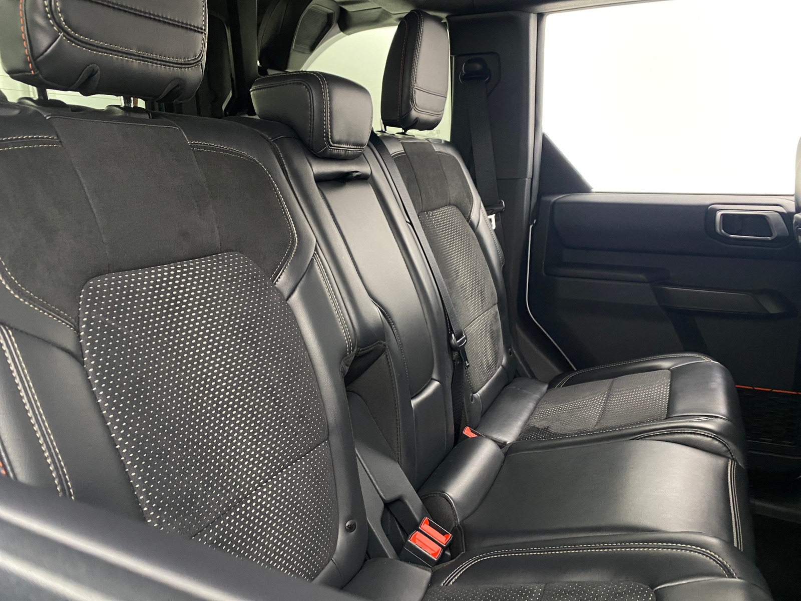 Thumbnail: 2022 Ford Bronco - 5