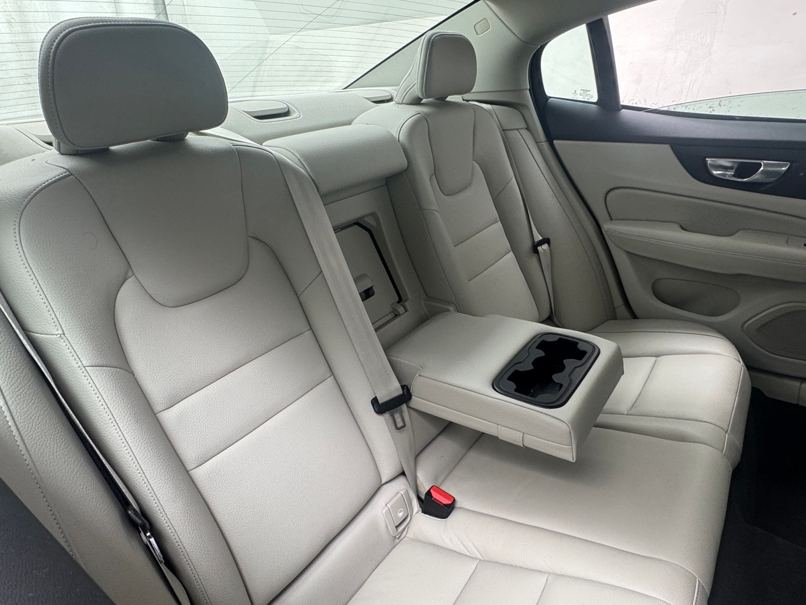 Thumbnail: 2019 Volvo S60 - 5