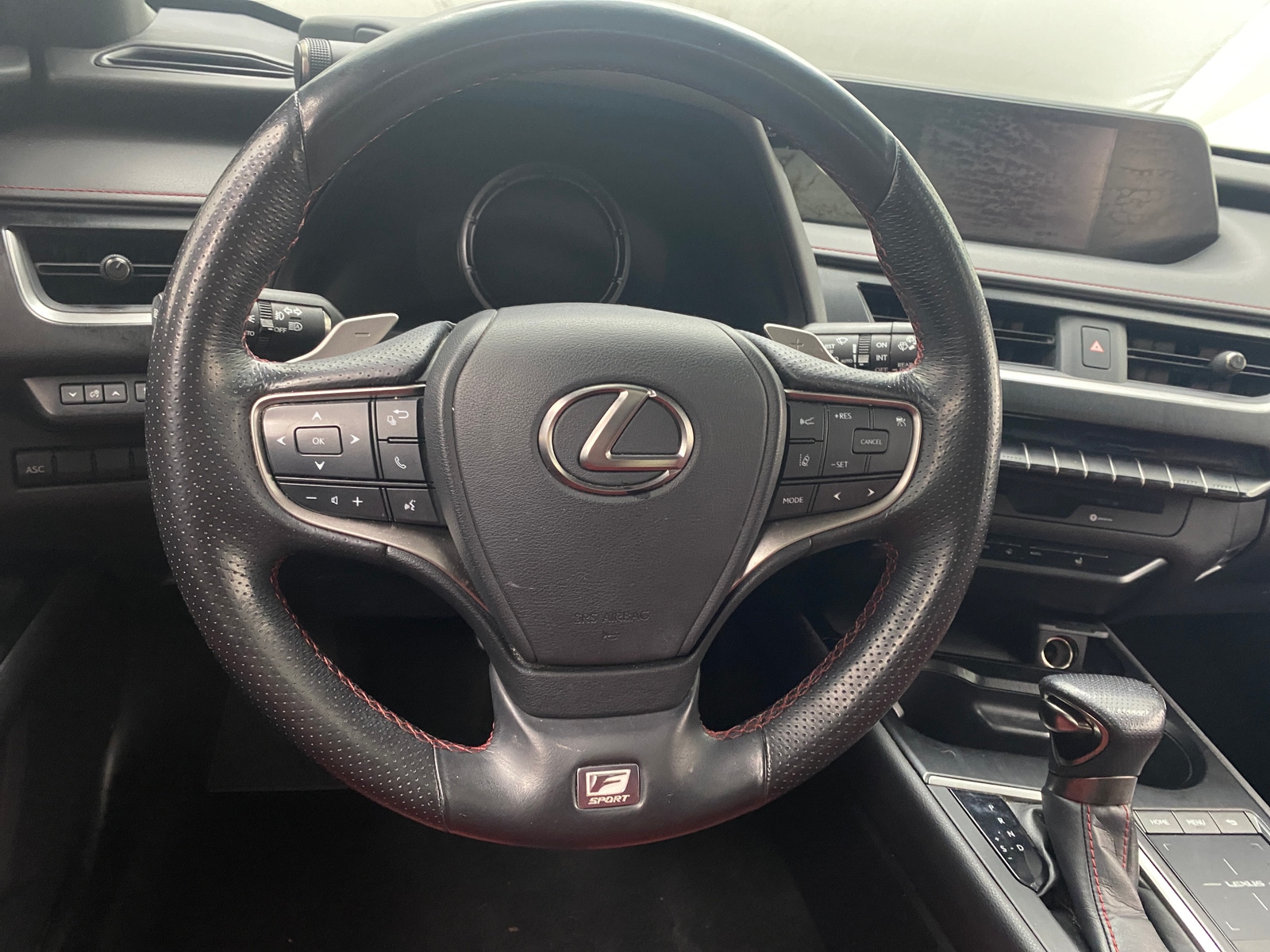 Thumbnail: 2019 Lexus UX - 4