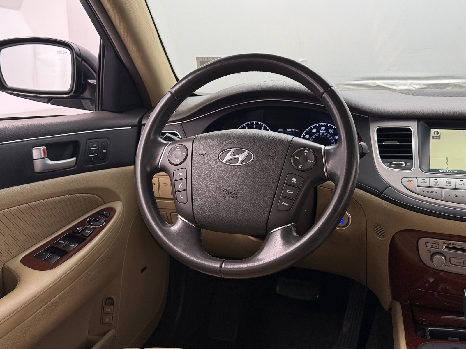 Thumbnail: 2013 Hyundai Genesis - 4