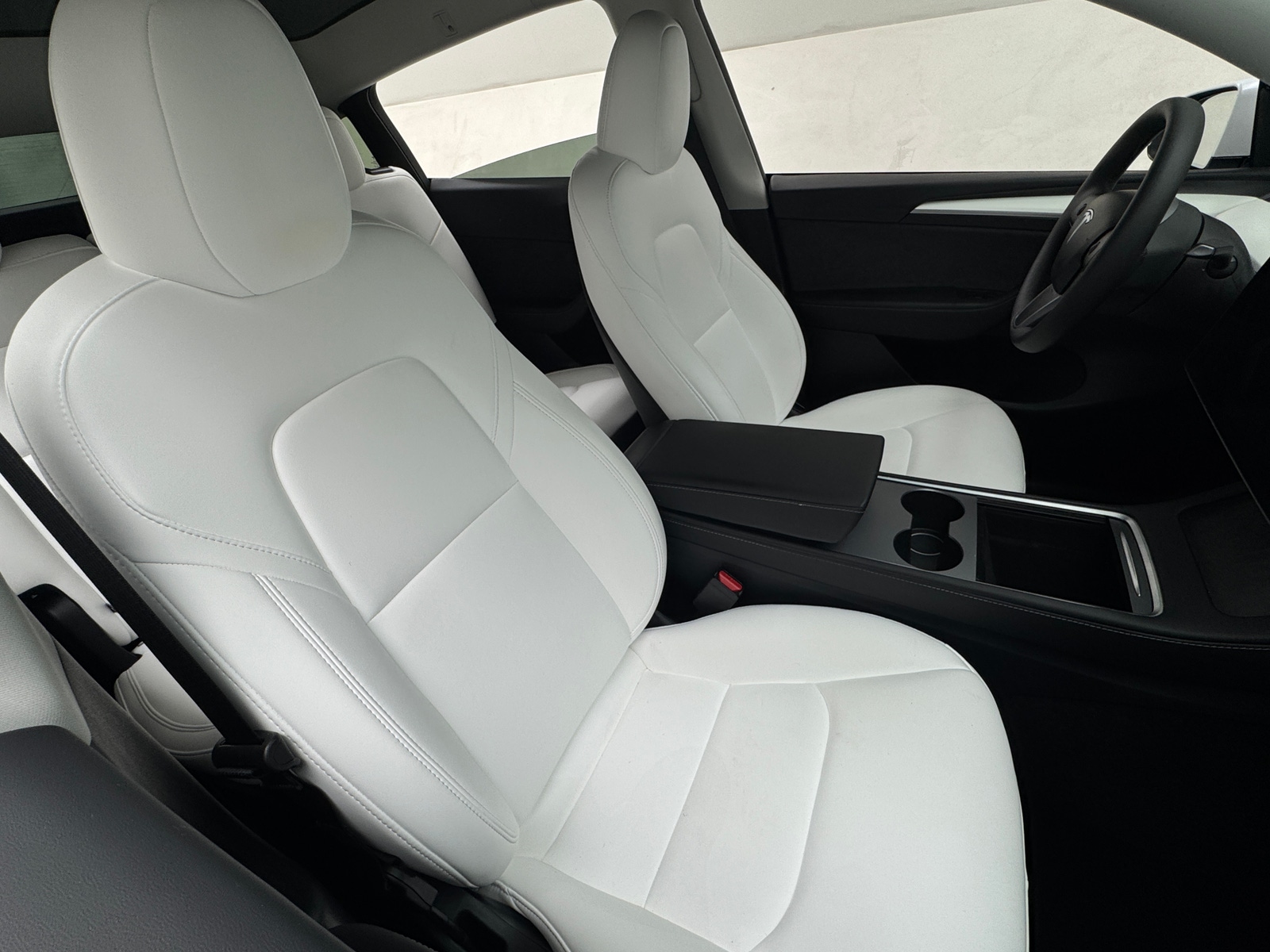 Thumbnail: 2025 Tesla Model Y - 2