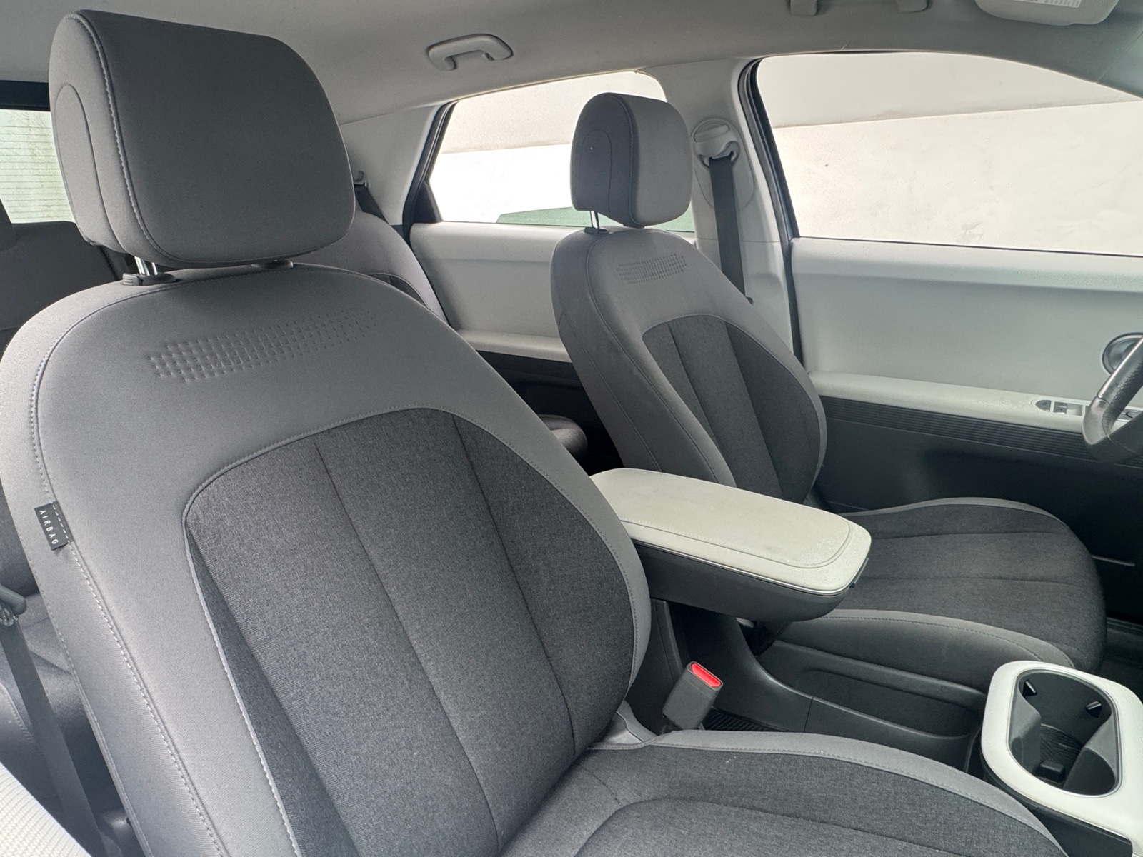 Thumbnail: 2022 Hyundai Ioniq 5 - 2