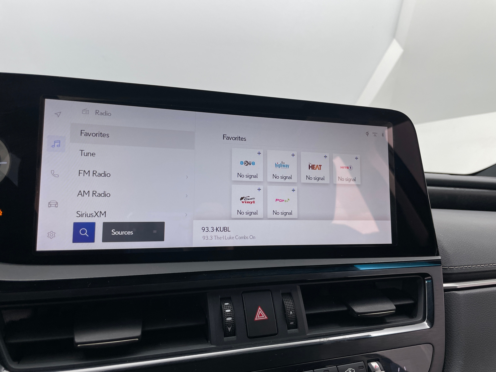 Thumbnail: 2024 Lexus ES - 3