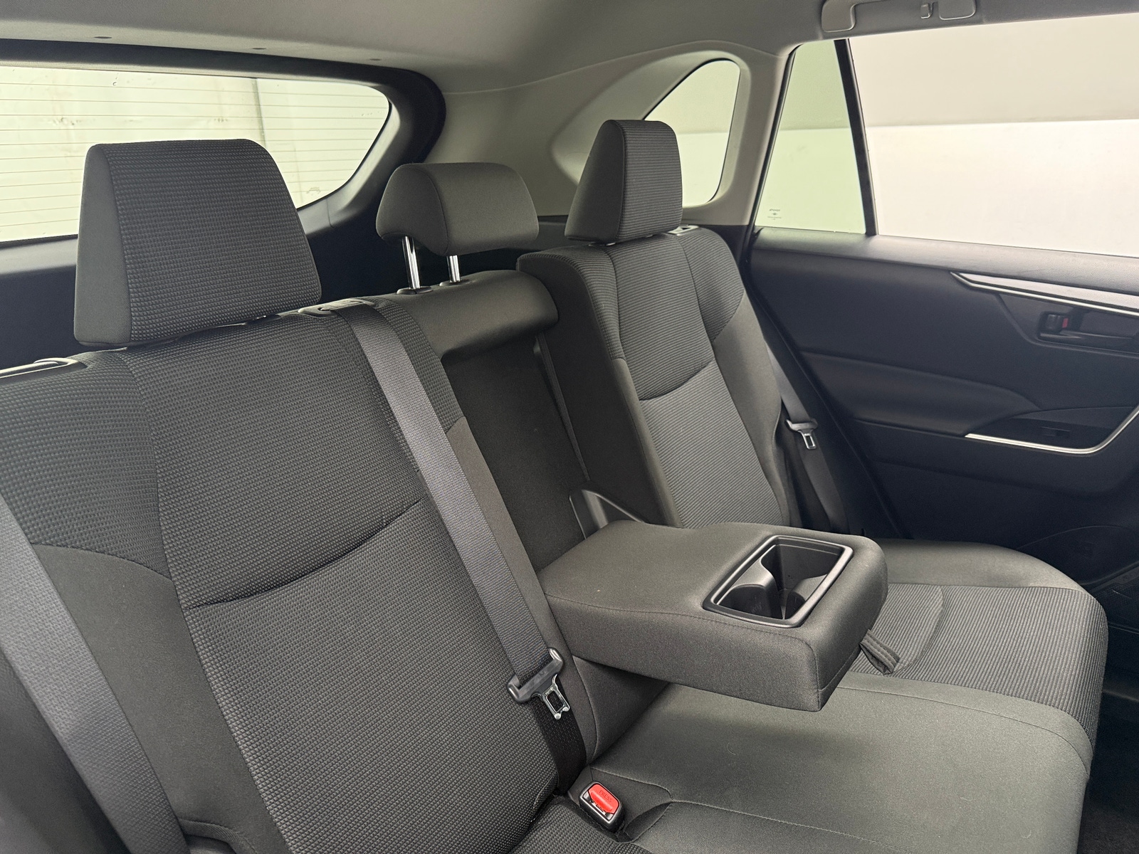 Thumbnail: 2025 Toyota RAV4 - 6