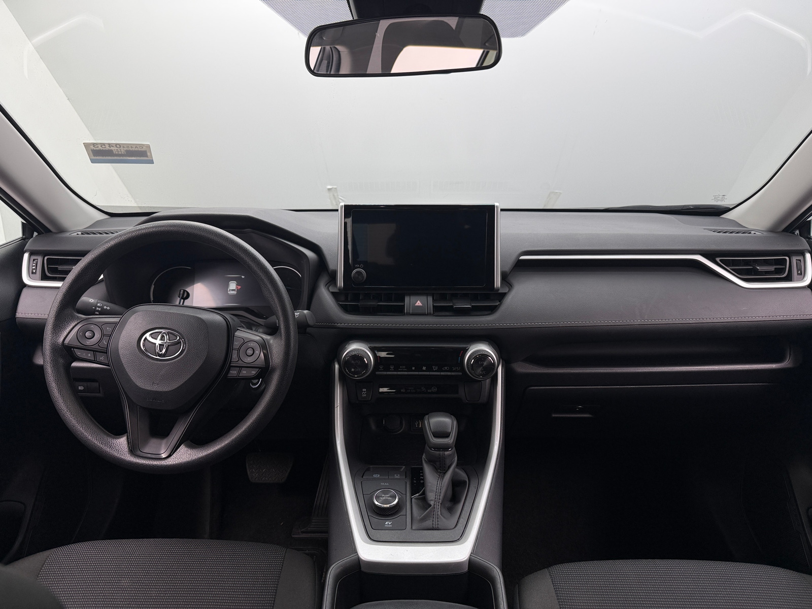 Thumbnail: 2025 Toyota RAV4 - 3