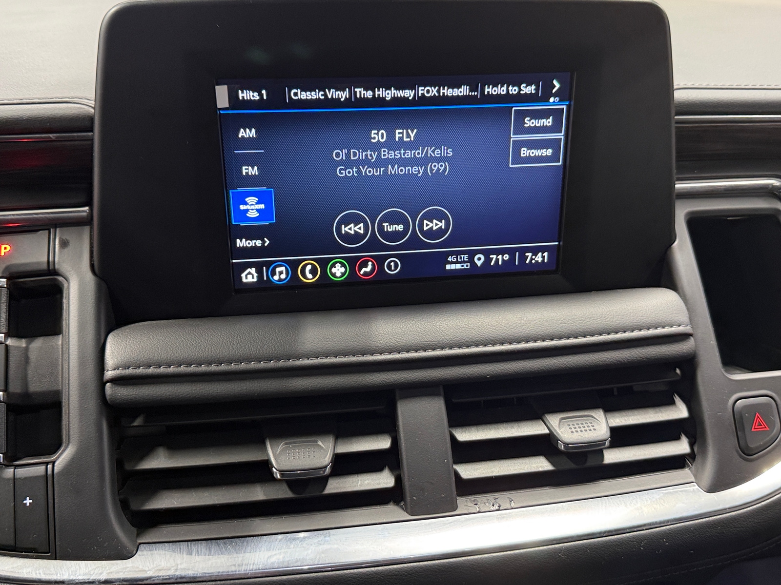 Thumbnail: 2024 Chevrolet Suburban - 4