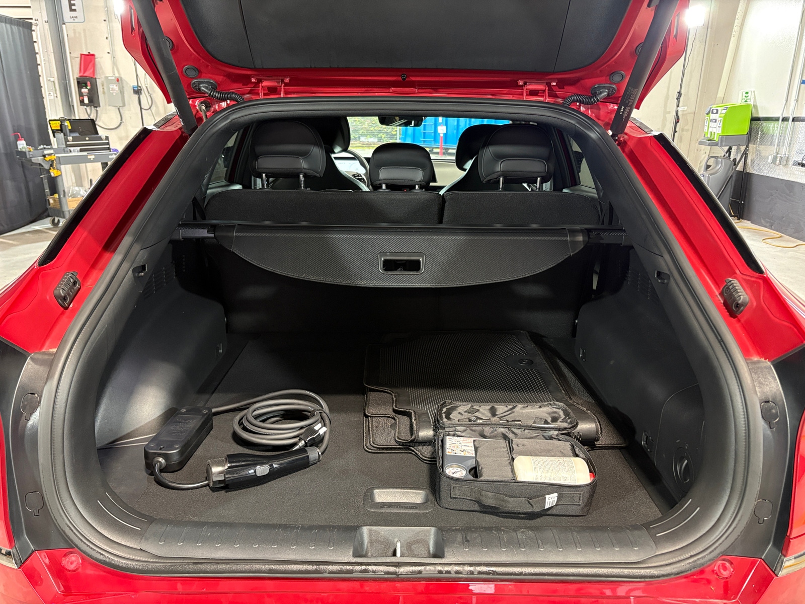 Thumbnail: 2023 Kia EV6 - 6